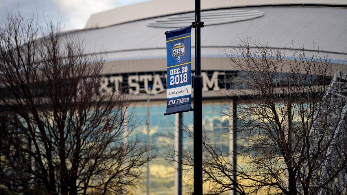 This year’s Cotton Bowl features Oklahoma and Florida. The game will be played on Dec. 30.