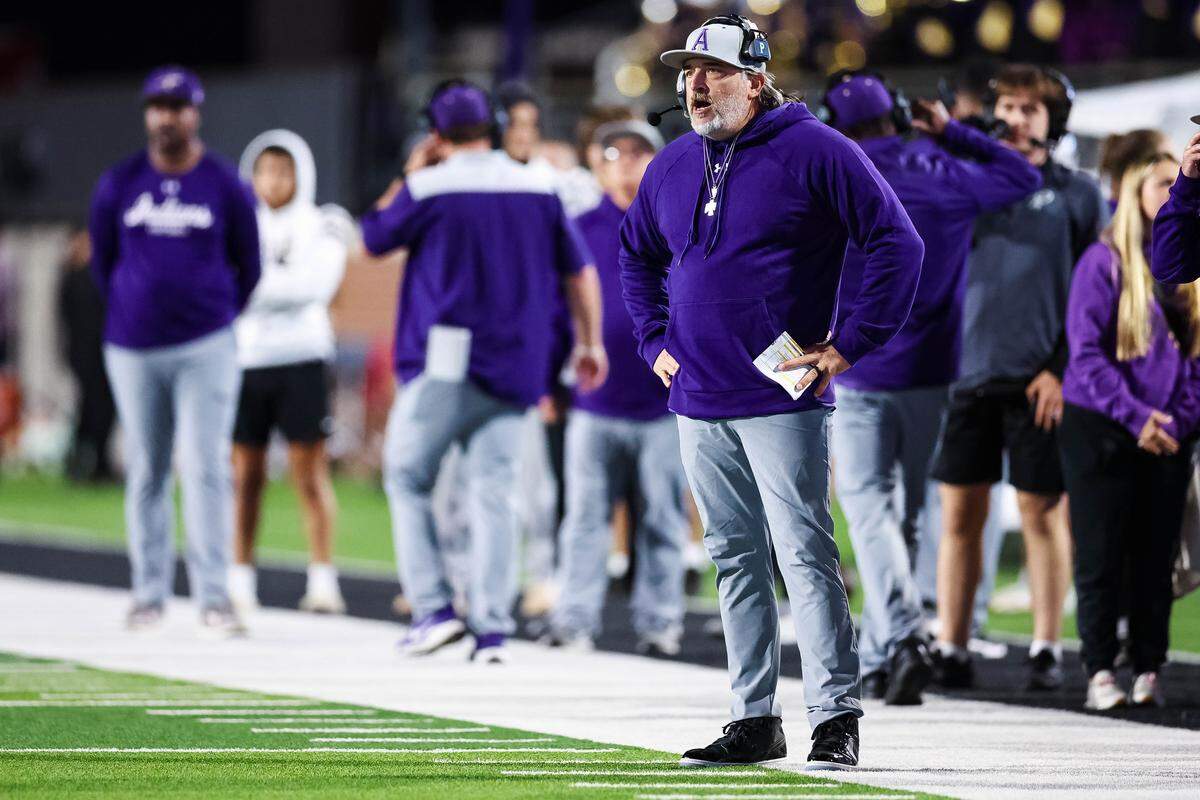 Alvarado head coach Casey Walraven reacts to a play in a Class 4A Division I area playoff game against Sulphur Springs on Friday.