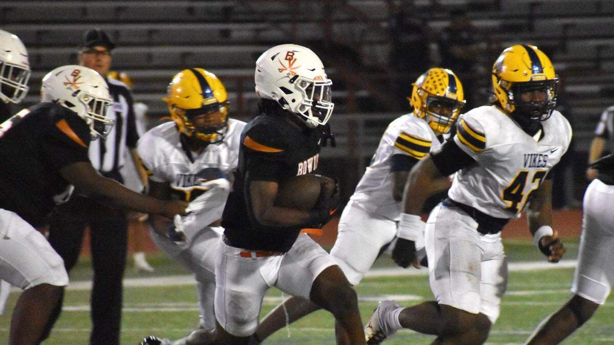 Arlington Bowie running back Darrion Bowers runs the ball against Arlington Lamar in the third quarter of a UIL football game at C.H. Wilemon Field on Friday, Nov. 1, 2024.