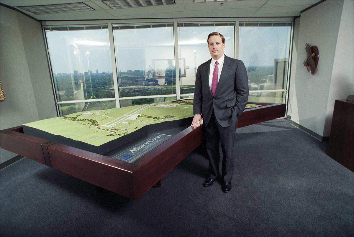 June 18, 1992: Ross Perot Jr. in his office.