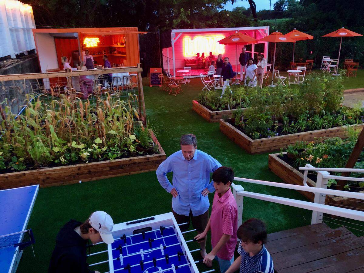 Gemelle’s back garden has plenty of room for kids and fun.