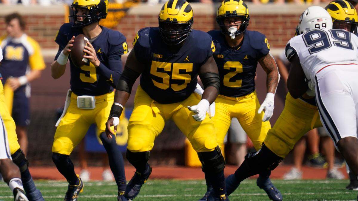 Lineman Olusegun Oluwatimi (55) is the staple to the Michigan offense which hasn’t played against a defense like TCU will offer during Saturday’s Fiesta Bowl.