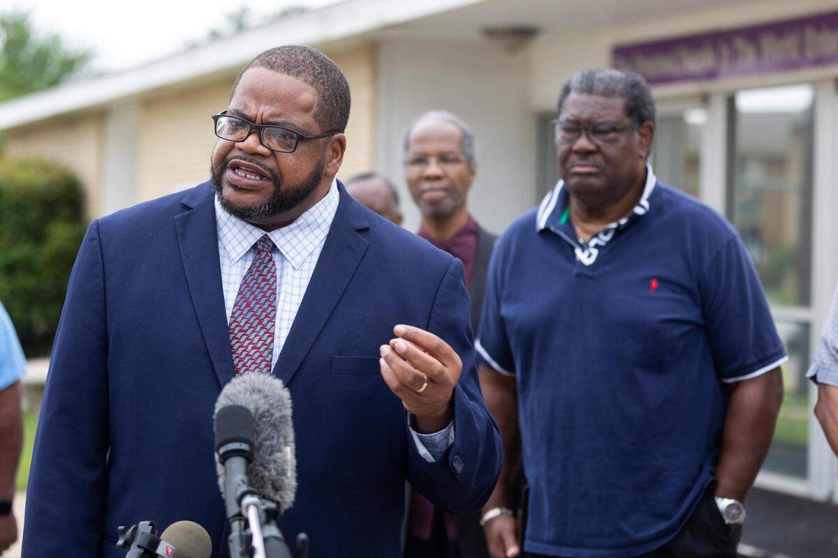 Kyev Tatum, with the Ministers of Justice Coalition of Texas, called for a federal civil rights investigation of the school.