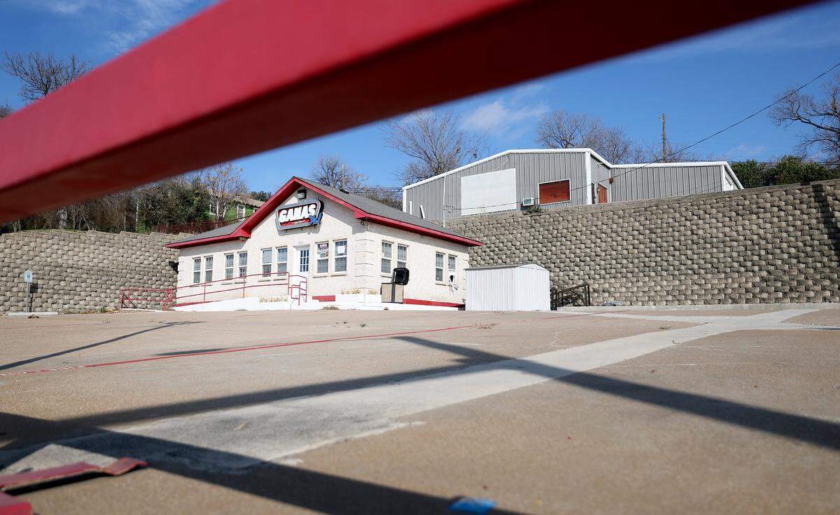 The former Ganas Ya used car lot on Jacksboro Highway stands empty on Monday, Jan. 5, in Fort Worth. Executives at Tricolor Holdings, based in Irving, are accused by federal prosecutors of a $1 billion fraud scheme.