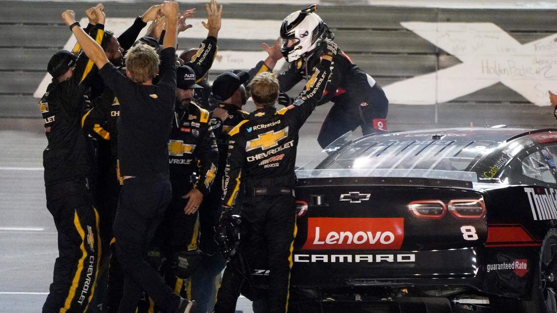 Everything you need to know before the AutoTrader EchoPark Automotive 400 kicks off