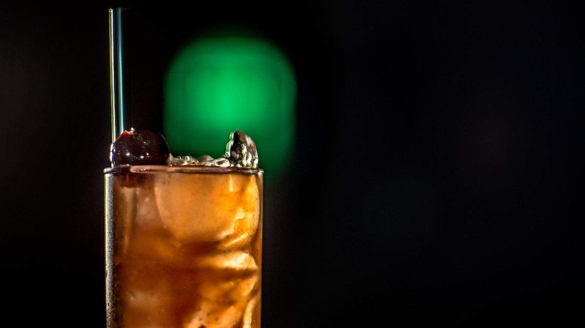 Texas law allows bars and restaurants inside hotels to serve alcoholic beverages on Sunday.