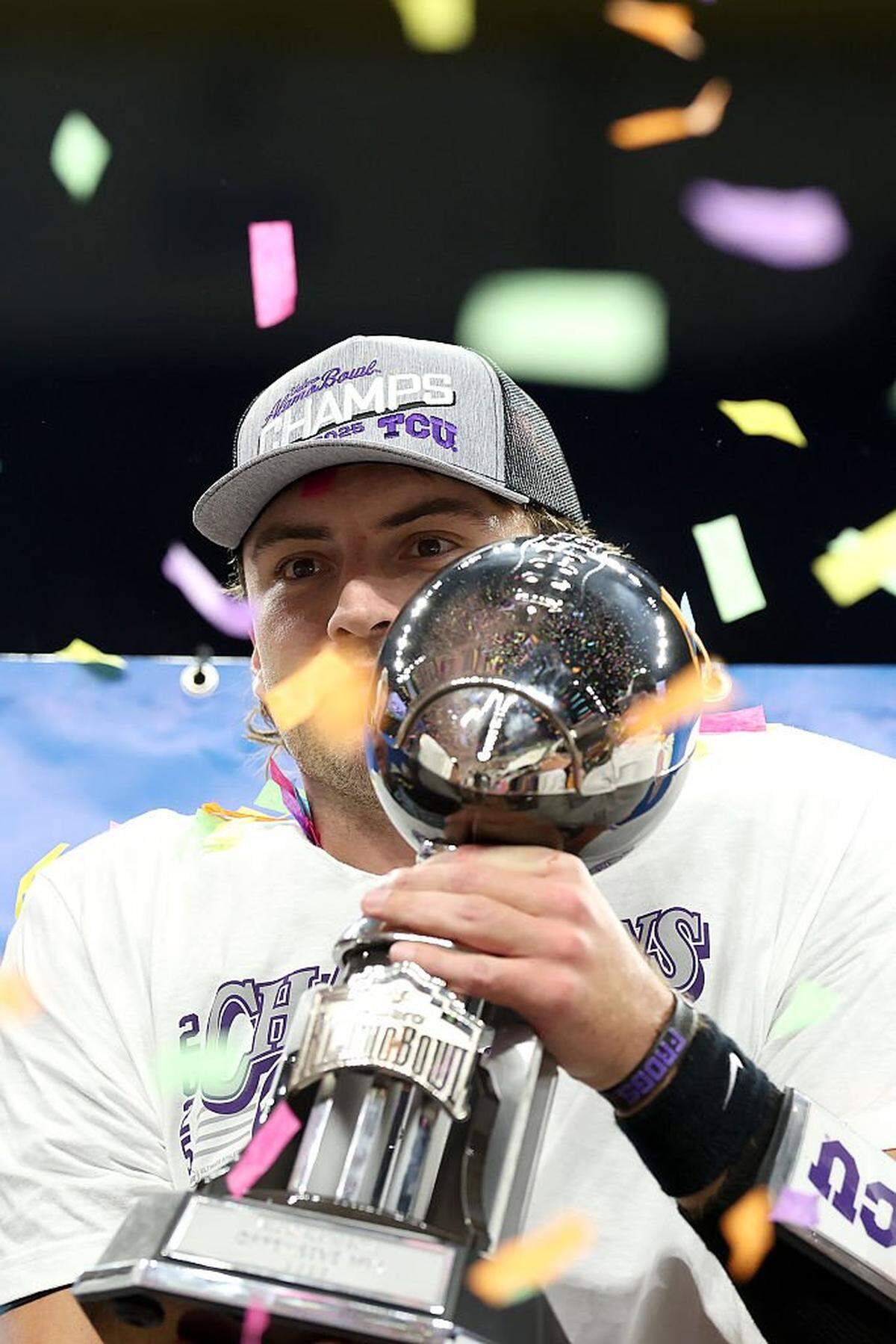 TCU quarterback Ken Seals celebrates after the Horned Frogs defeated USC in the Alamo Bowl on Tuesday at the Alamodome in San Antonio.