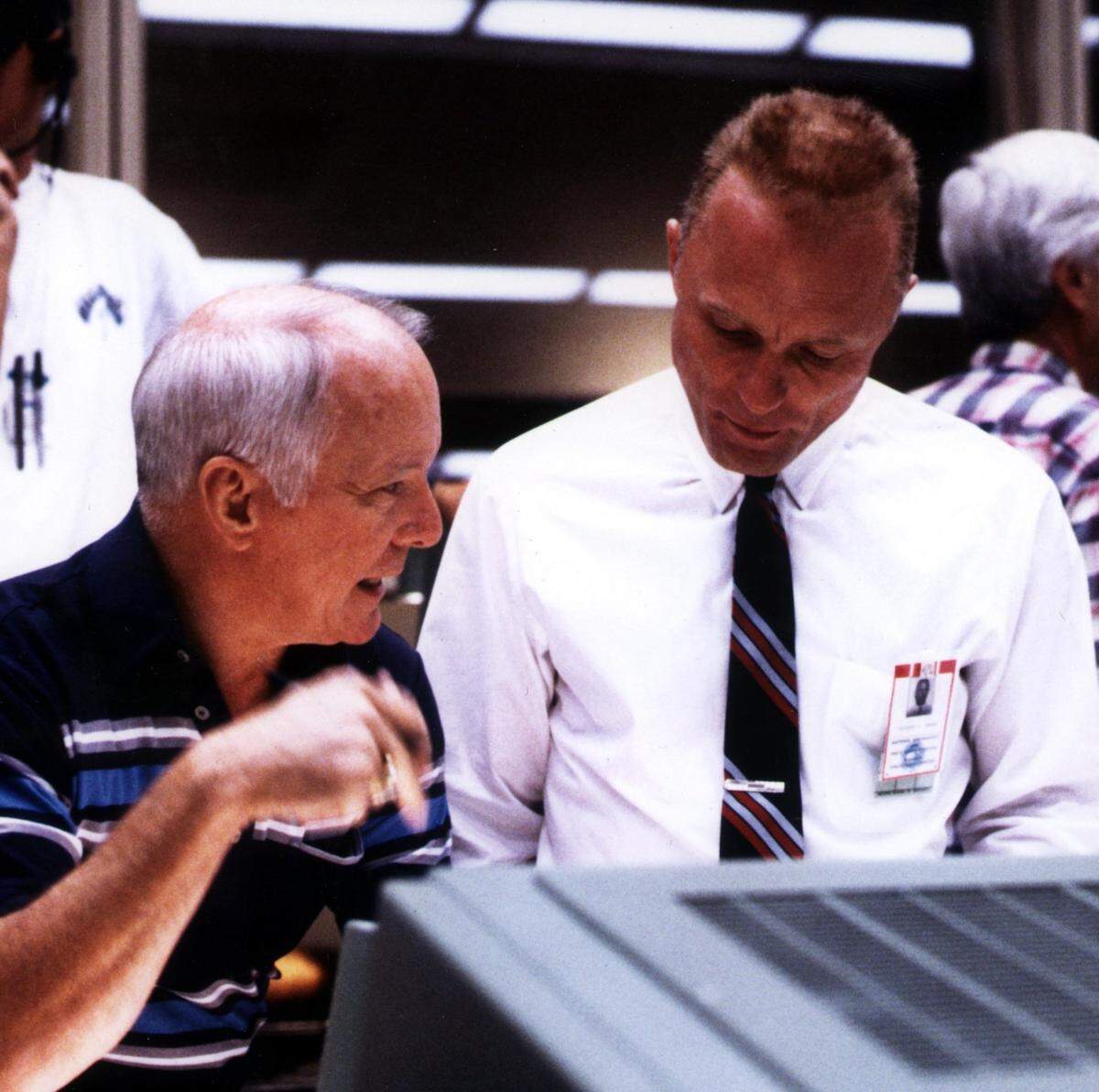 Gerald “Gerry” D. Griffin and actor Ed Harris (right) on the set of “Apollo 13” (1995).