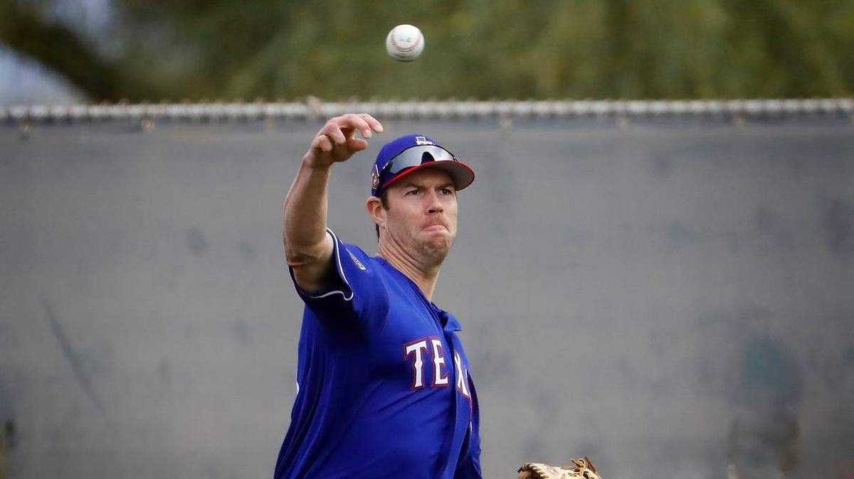 Rangers pitcher Doug Fister threw 60 pitches in a simulated game on Friday morning.
