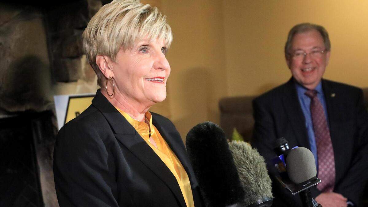 The 10-year Fort Worth mayor should have won walking away. But a small, hardworking faction has taken over.