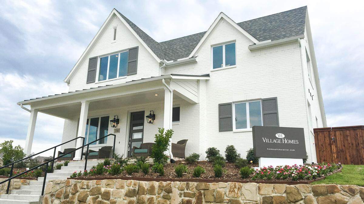 Walsh and Parks of Aledo at Point Vista are open Sunday, September 15 from 12 to 6 p.m.