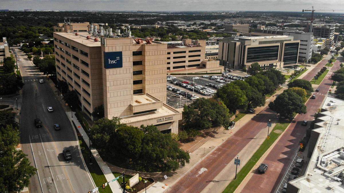 The University of North Texas Health Science Center in Fort Worth, pictured here, pledged to expand Tarrant County’s COVID vaccination capacity. The center administered less than 10% of the number of vaccines it had envisioned administering through it subcontractor.