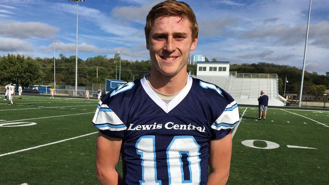 Four-star quarterback Max Duggan (Council Bluffs, IA/Lewis Central) has committed to TCU.