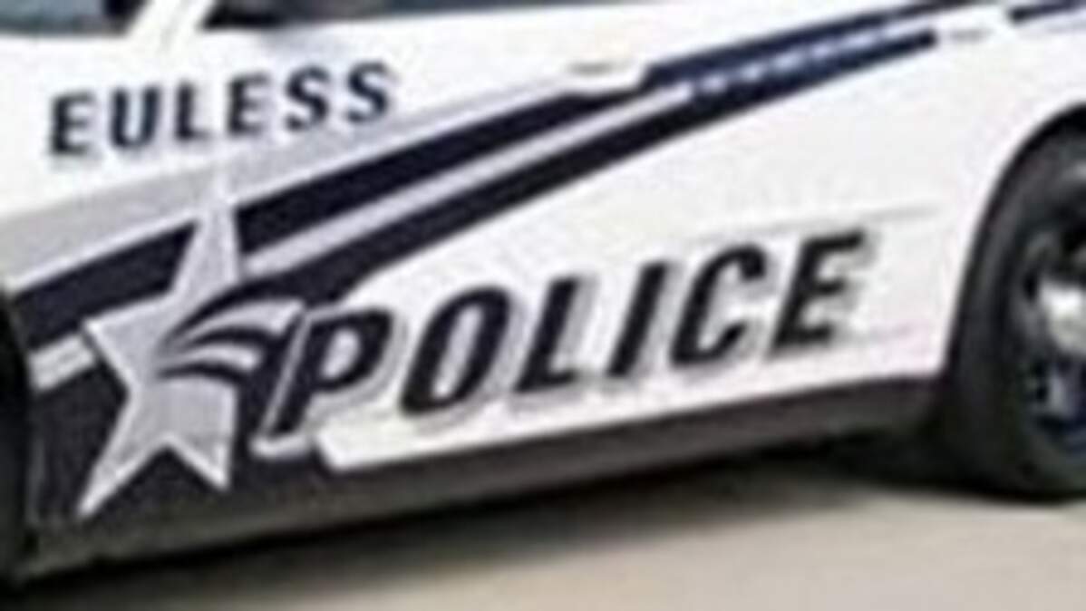 The suspect in a shooting that killed a man at a Euless apartment complex on Dec. 10 was trying to steal the victim’s vape cartridges, officials say.