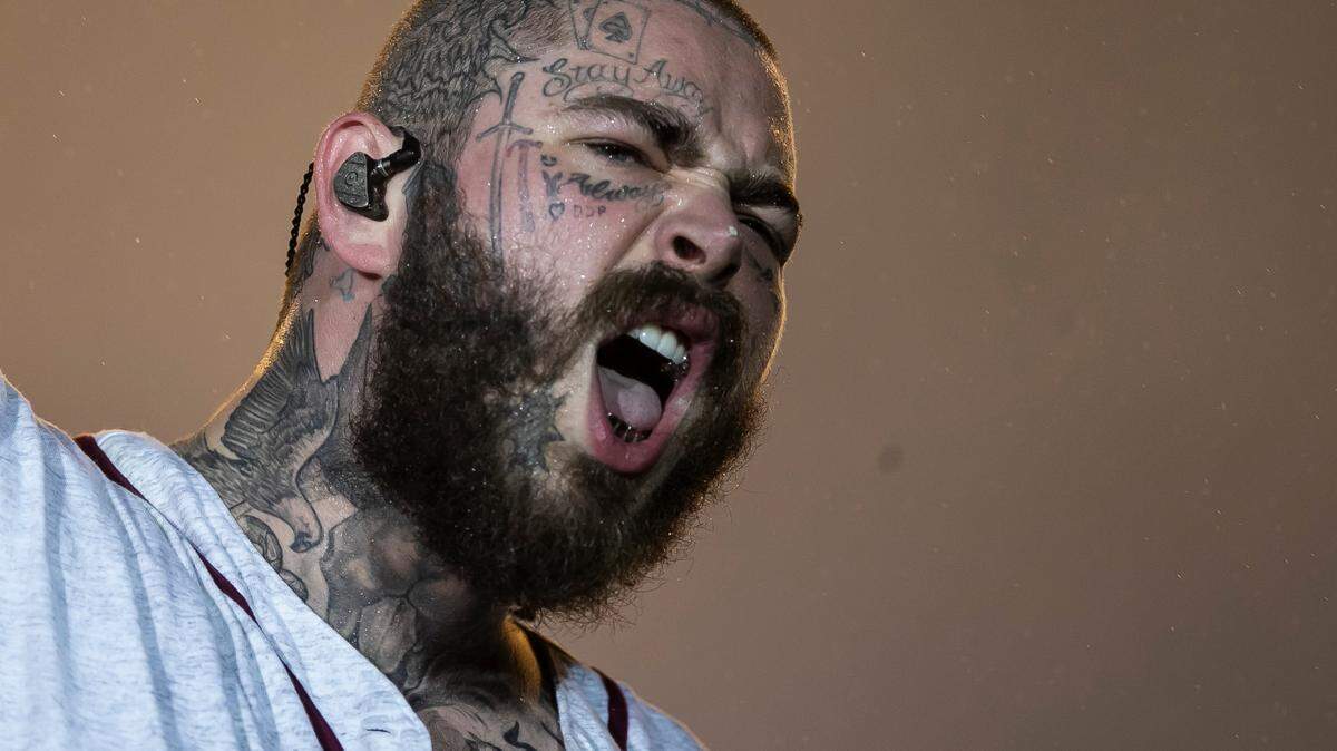 American rapper Post Malone promises to have “88” tattooed to his forehead if the Dallas Cowboys win the Super Bowl.
