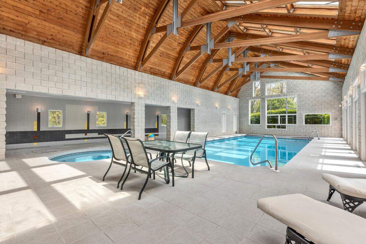 Indoor swimming pool