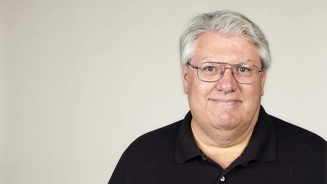 Chrysler’s Pacifica Hybrid minivan has plug-in system, starts at $39,995