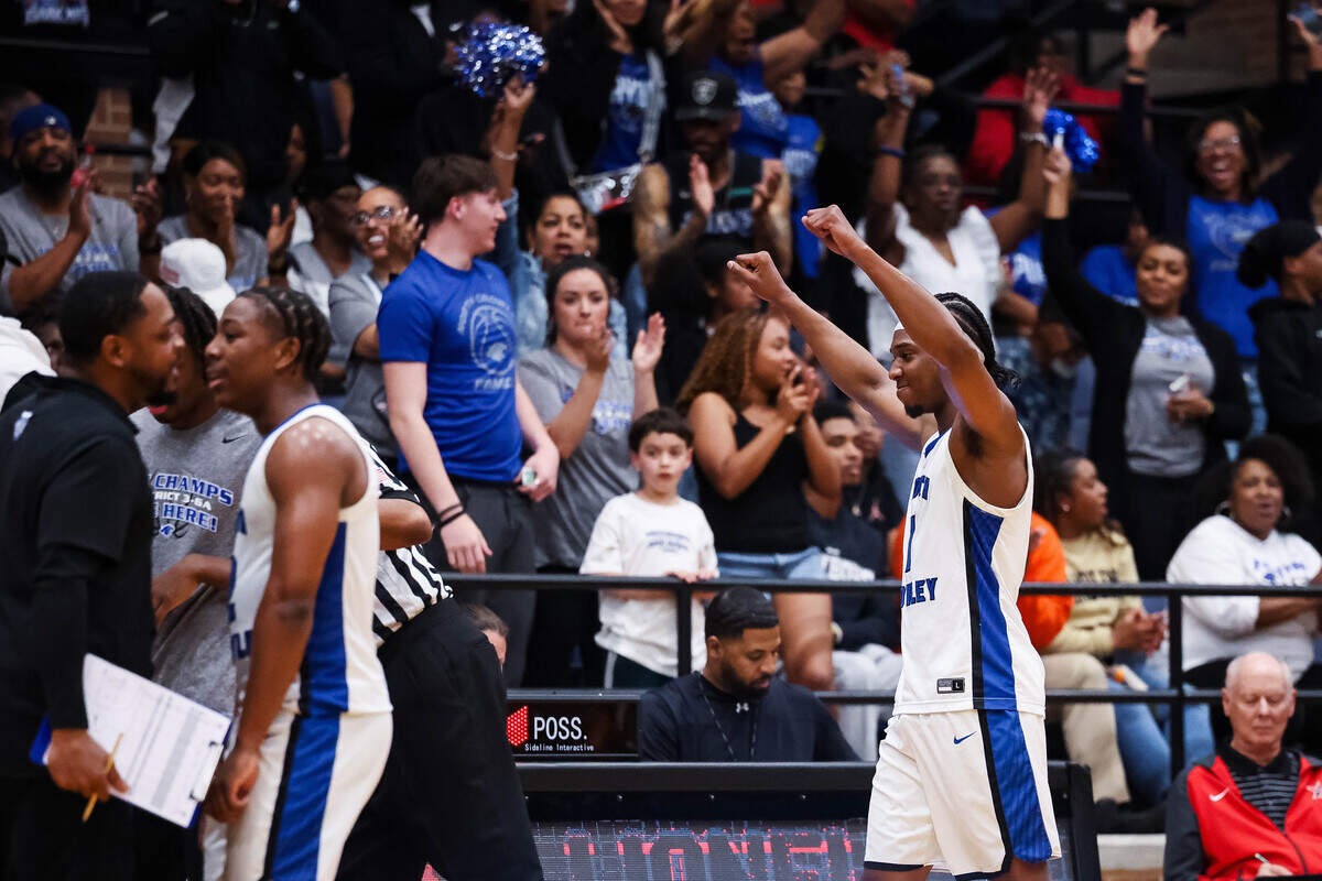 North Crowley forward Alex Barther (1) raises his hands in the air after a Coppell timeout in celebration in a UIL 6A D1 regional semifinal at Timberview High School in Arlington, Texas, Tuesday, March 3, 2026.