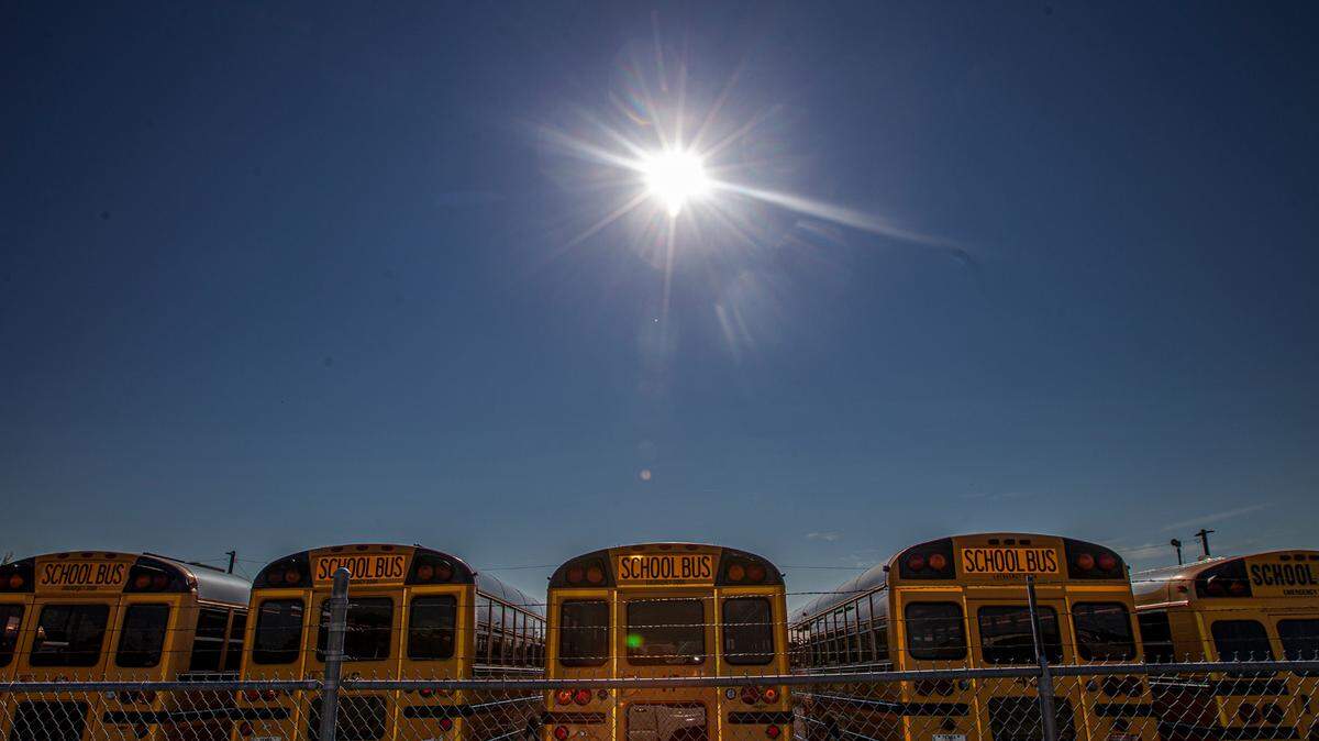 Fort Worth ISD bus routes in an easy-to-use locator map. Punch an address, find your stop.