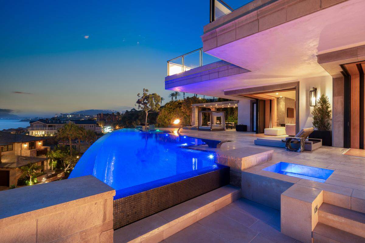 Pool area