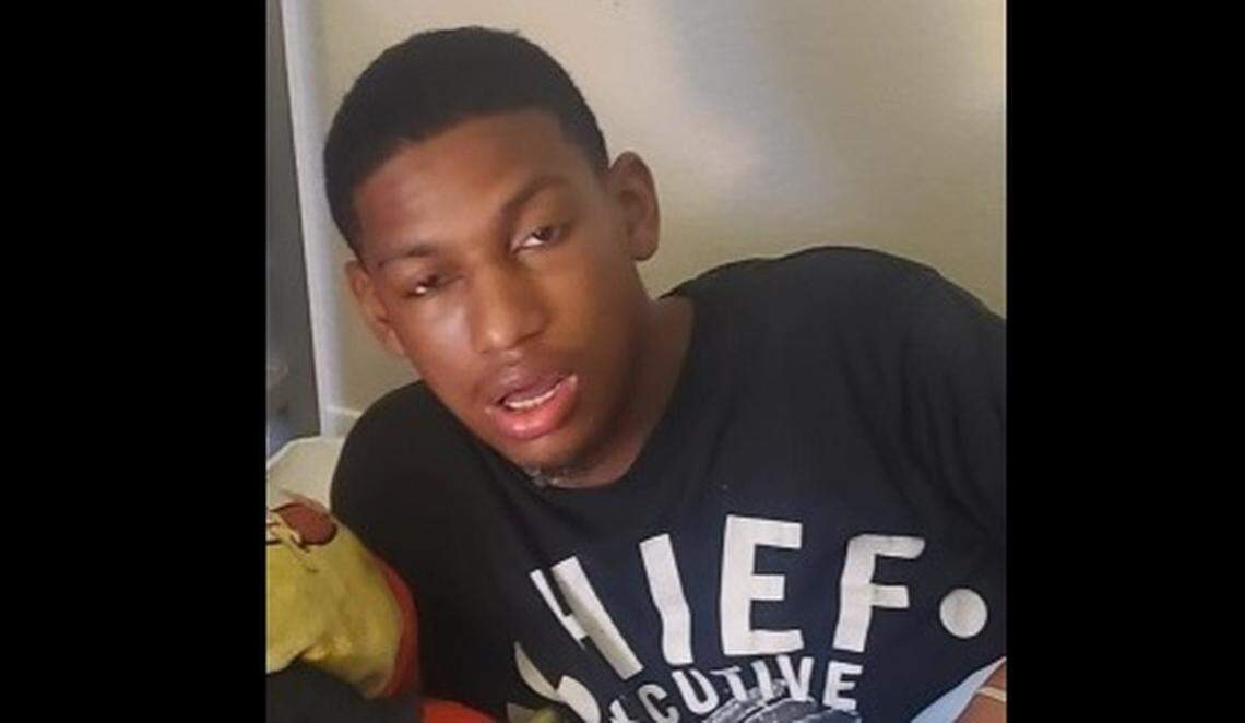 Cedar Hill police asked for help on Friday in locating 21-year-old Khoryn Willliams, who left his Cedar Hill home. Williams is a man with autism and a bipolar disorder.
