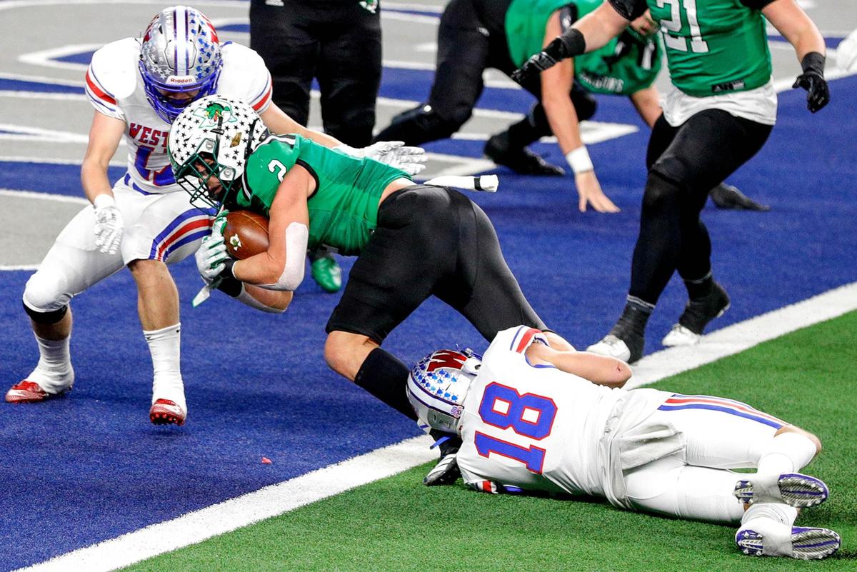Southlake Carroll running back Owen Allen (2) gets into the endzone for a 3 yard touchdown run against Austin Westlake during the first quarter of the 6A Division 1 High School State Championship football playoff game, January 16, 2021 played at AT&T Stadium in Arlington, Tx. (Steve Nurenberg Special to the Star-Telegram)