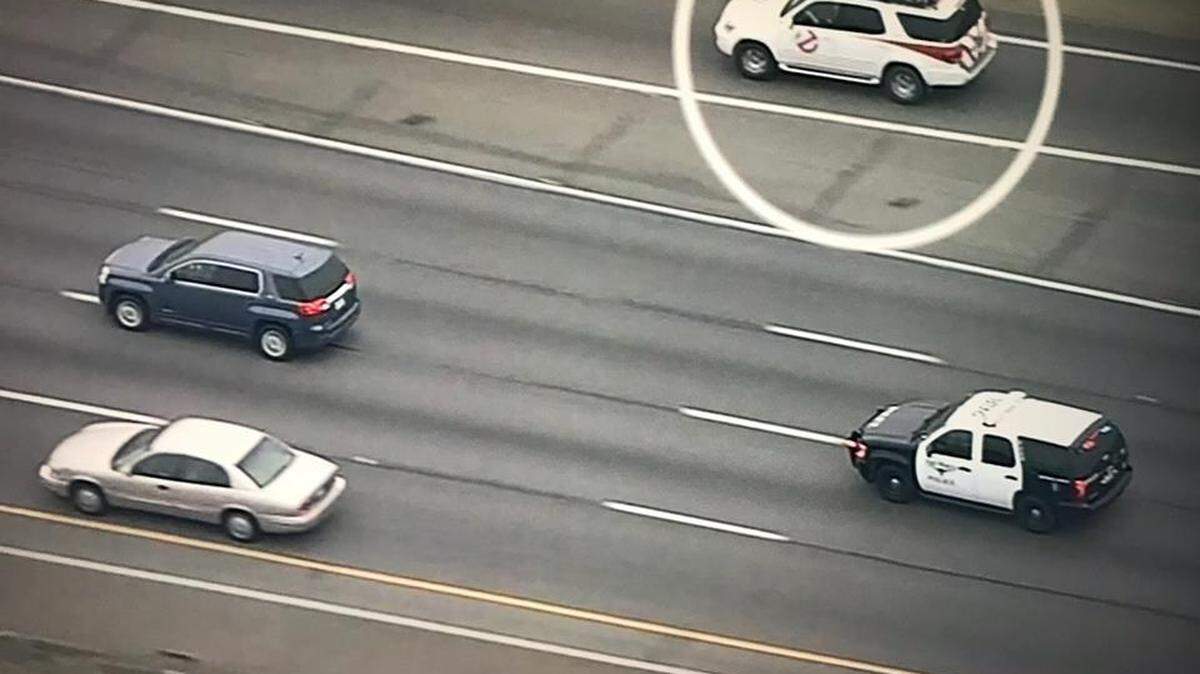 A high-speed police chase on involving a suspect in a stolen vehicle across Tarrant, Dallas and Ellis counties on Feb. 5, made for some awkward visual drama when a Ghostbusters vehicle was spotted on camera during the chase.