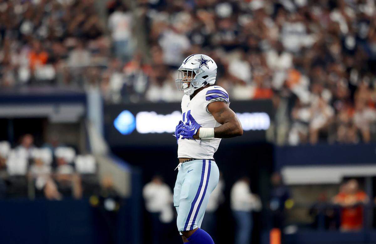 Dallas Cowboys linebacker Micah Parsons celebrates sacking Cincinnati Bengals quarterback Joe Burrow by rubbing his stomach on Sunday, September 18, 2022.