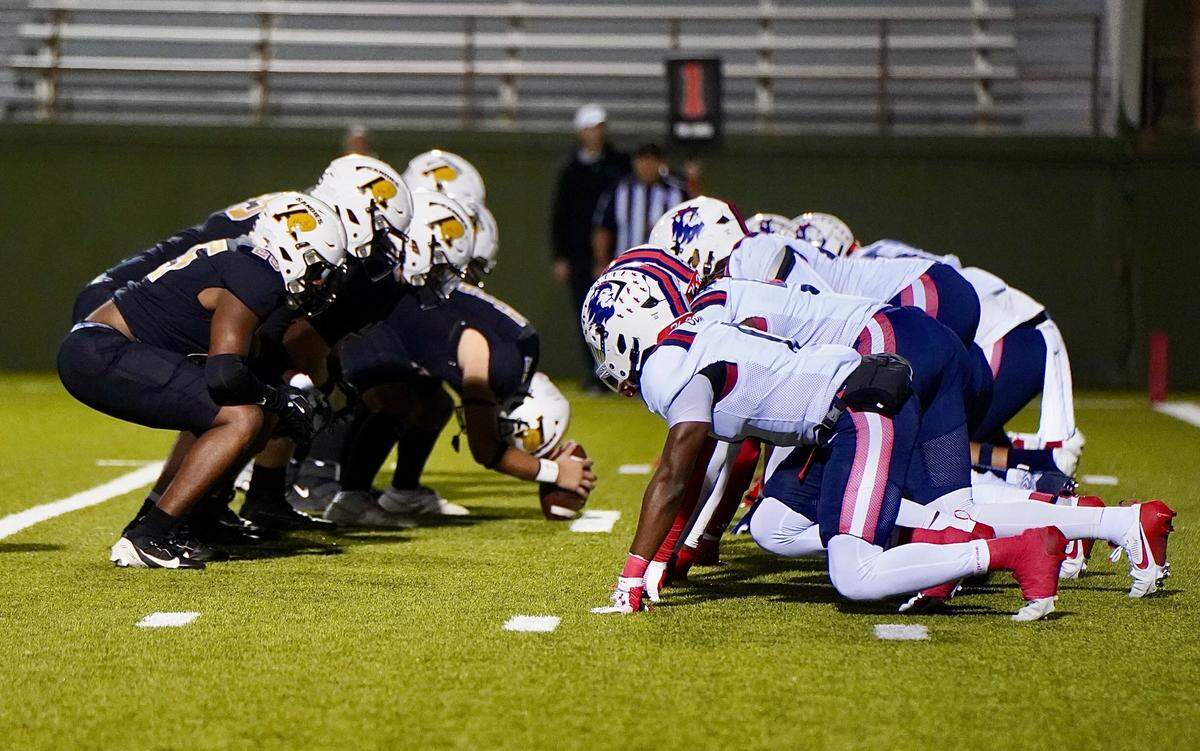 Amarillo, left, lines up for an extra point against North Richland Hills Richland in a Class 5A Division 1 area-round game on Saturday, Nov. 23, 2024 at Memorial Stadium in Wichita Falls, Texas. Richland defeated the Sandies 55-27.