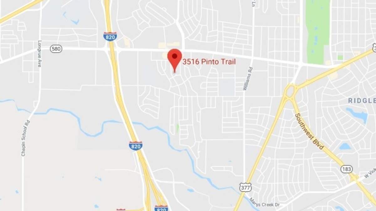 Authorities in Fort Worth are reporting that a man is in critical condition after being shot on Sunday evening.