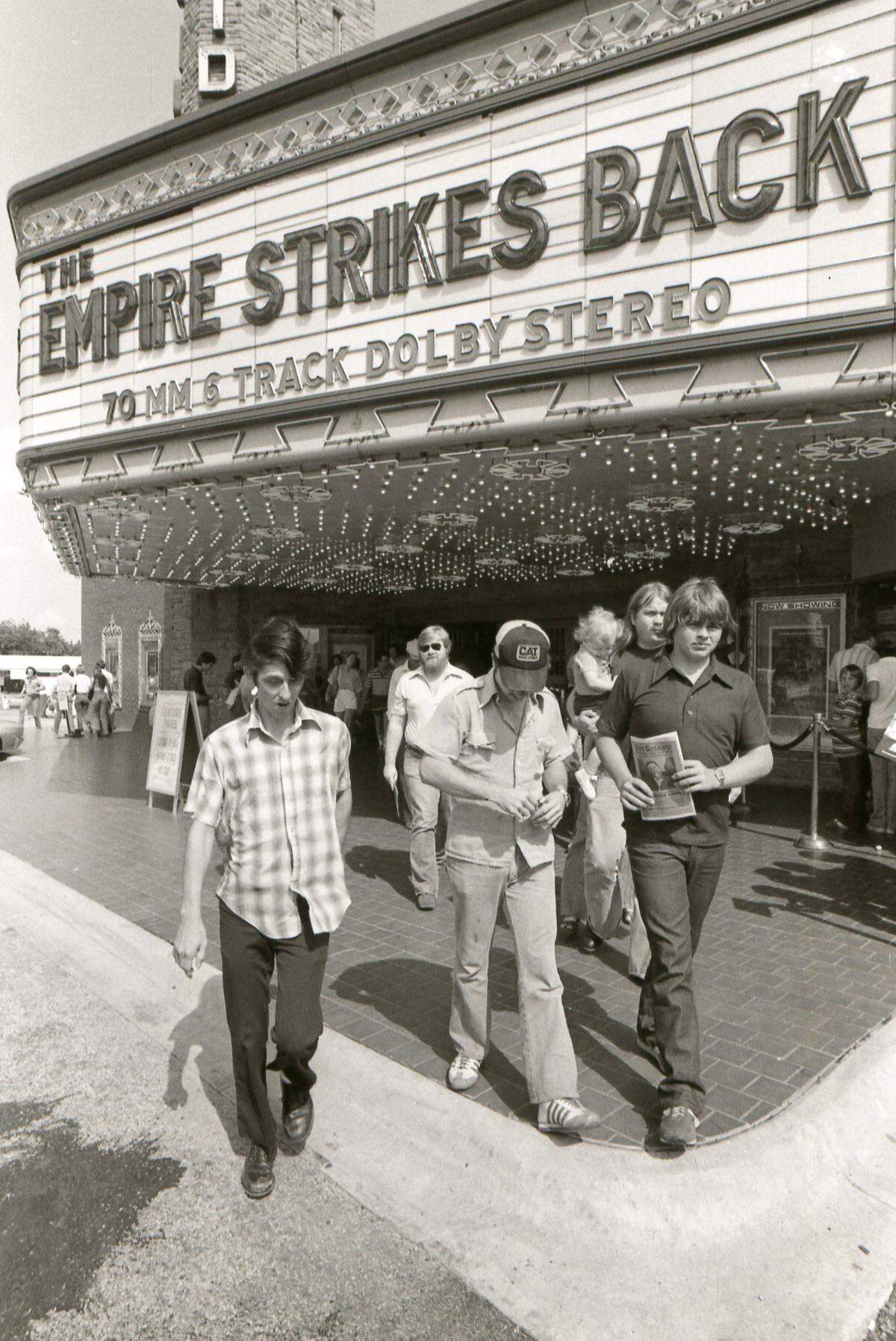 Fans of The Empire Strikes Back leaving the Ridglea Theater