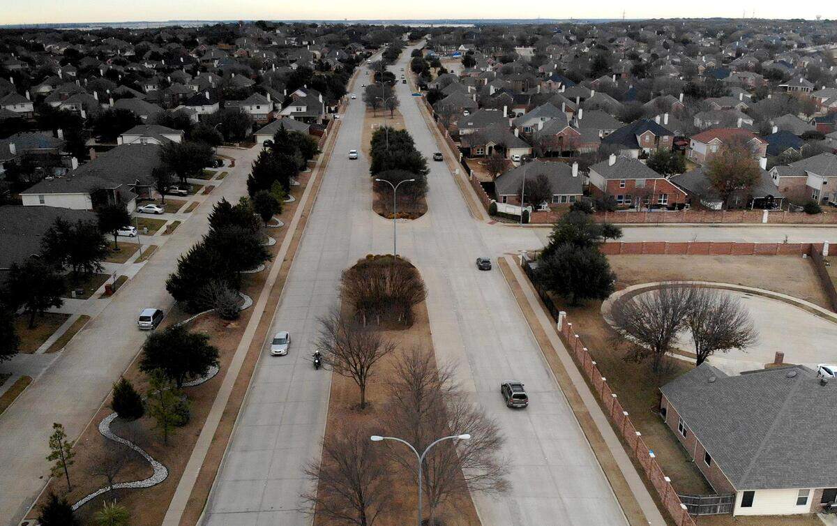 Residents of The Villages of Woodland Springs say increased traffic on Park Vista Boulevard has led to more accidents.
