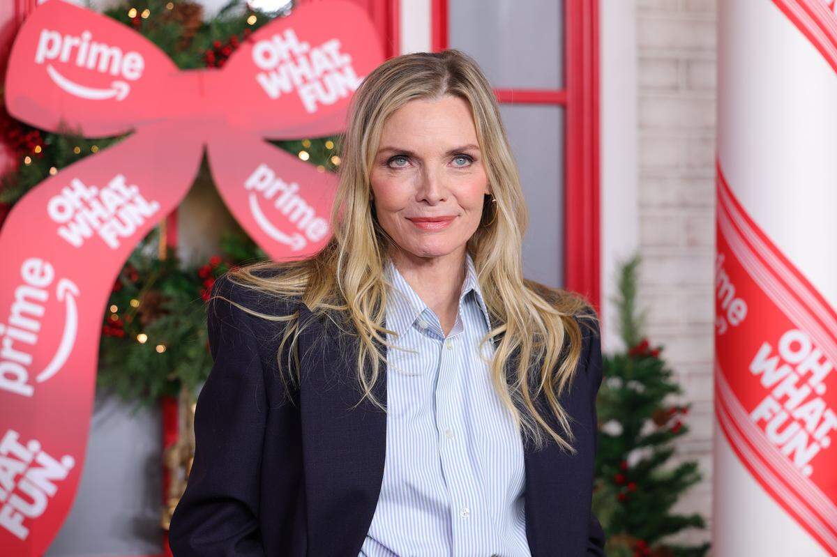 NEW YORK, NEW YORK - DECEMBER 02: Michelle Pfeiffer attends the premiere of Amazon MGM Studios' "Oh. What. Fun." at Alice Tully Hall on December 02, 2025 in New York City. (Photo by Michael Loccisano/Getty Images)