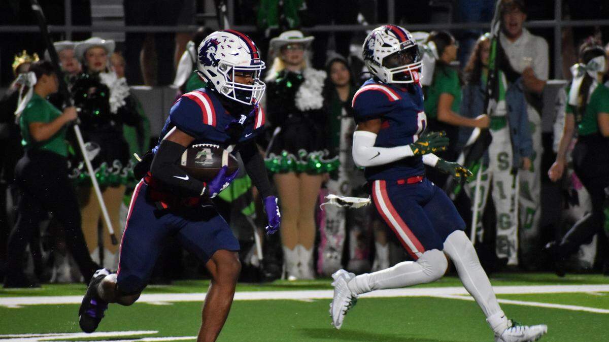 Richland wide receiver Deon Jones looks for running room on a kickoff return in the first quarter of a UIL football game at Birdville ISD Fine Arts/Athletics Complex on Friday, Nov. 8, 2024.