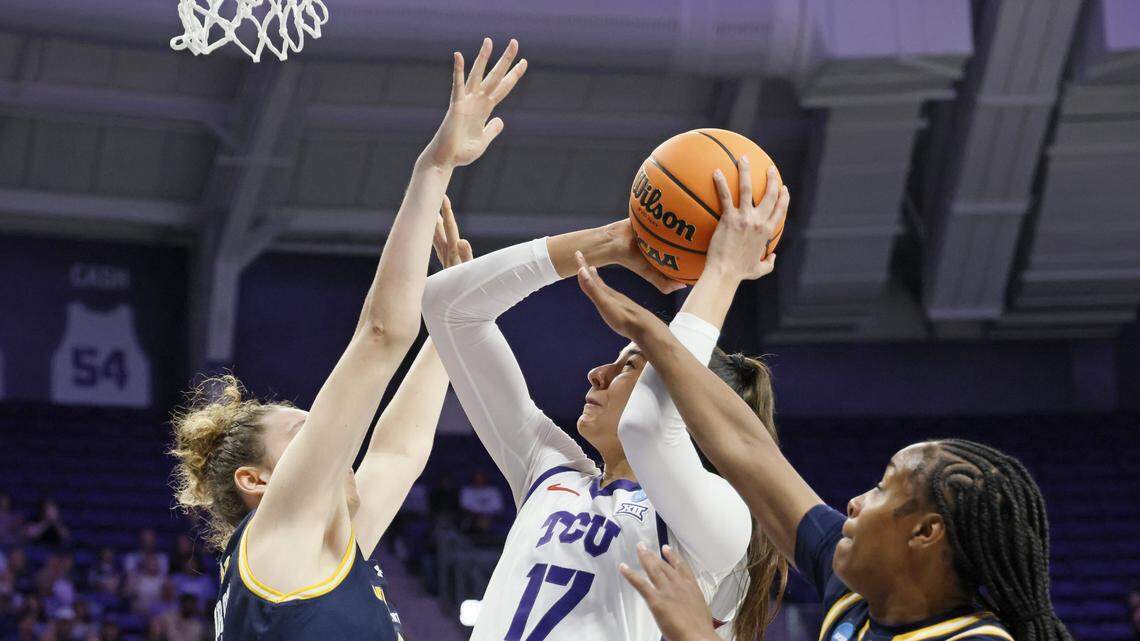 TCU’s Clara Silva and Donovyn Hunter key to Sweet 16 hopes