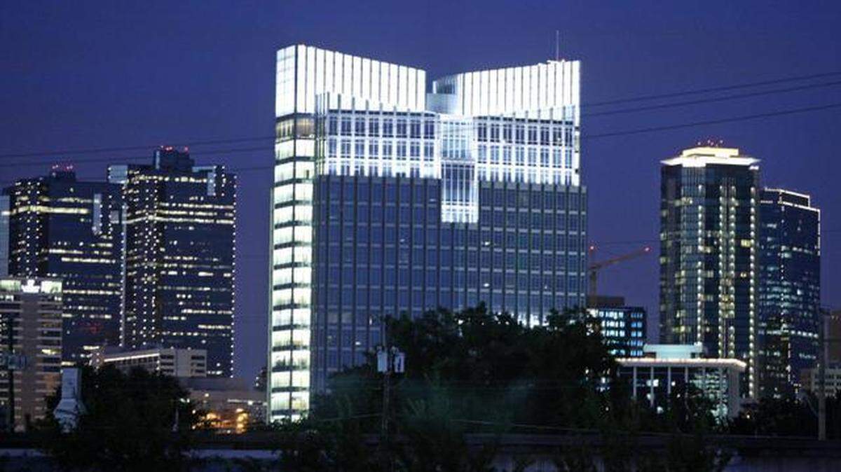 The Pier 1 Imports Building opened in 2004 in downtown Fort Worth, although it wasn't originally called that.