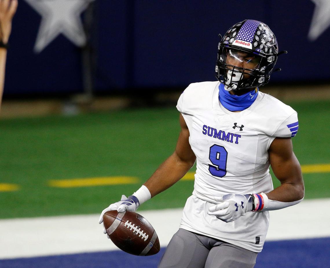 Summit wide receiver Hal Presley (9) scores their final touchdown during the Conference 5A Division 1 2020 state championship semi-final football game at AT&T Stadium in Arlington, Texas, Friday, Jan. 08, 2021. Denton Ryan defeated Mansfield Summit 49-35 to advance to the state title game. (Special to the Star-Telegram Bob Booth)