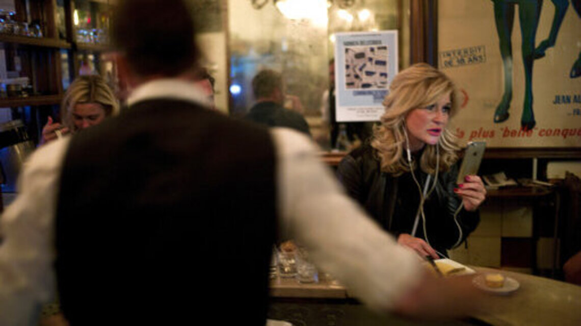 Chef Tim Love is onto something with his new restaurant’s cellphone ban