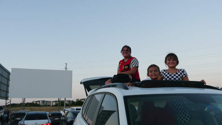 Fort Worth bids farewell and a ‘howl yeah’ to beloved Coyote Drive-In