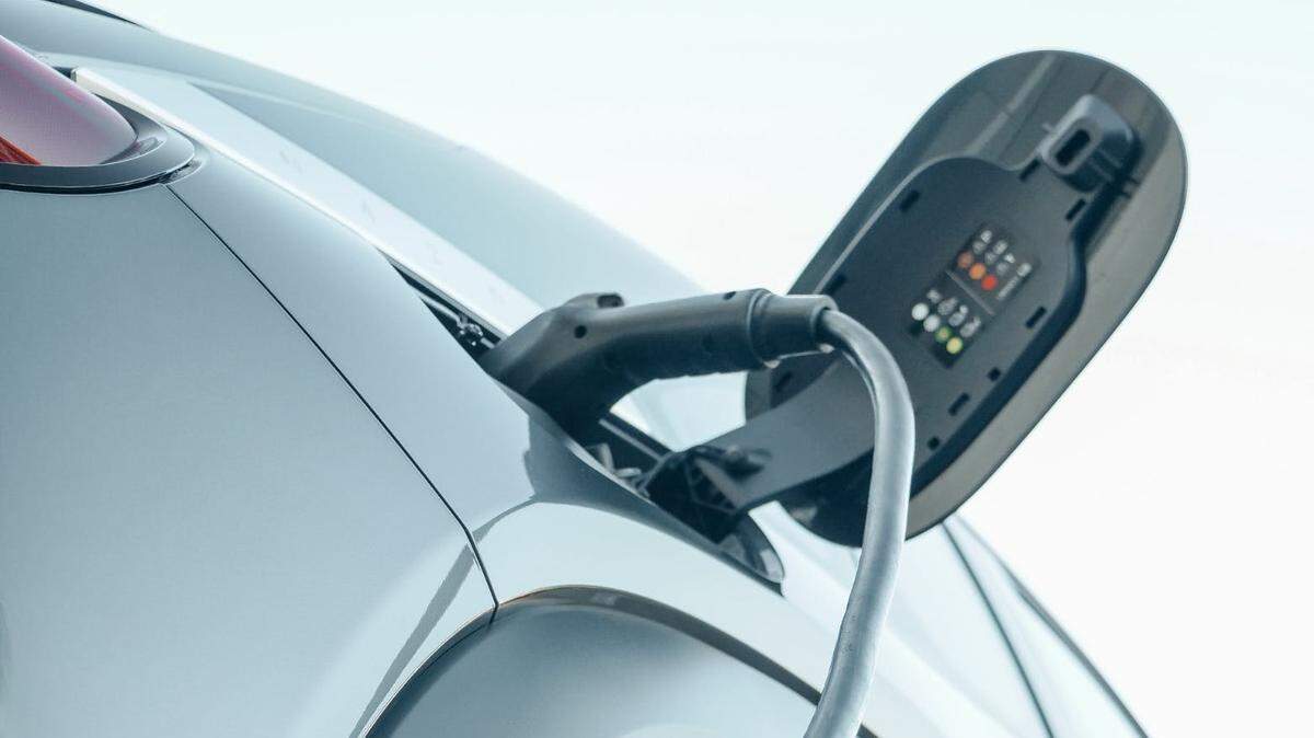 Stealing any amount of aluminum, bronze, copper or brass is a state jail felony in Texas. More severe charges will ensue if the value of these metals is over $20,000. An EV charging cable has copper in it.