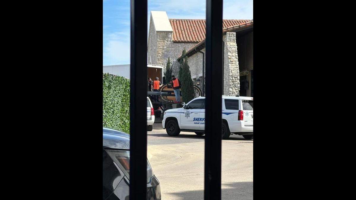 Tarrant County sheriff’s deputies seize gambling equipment from Westlake’s Copa Club on Thursday, Feb. 27.