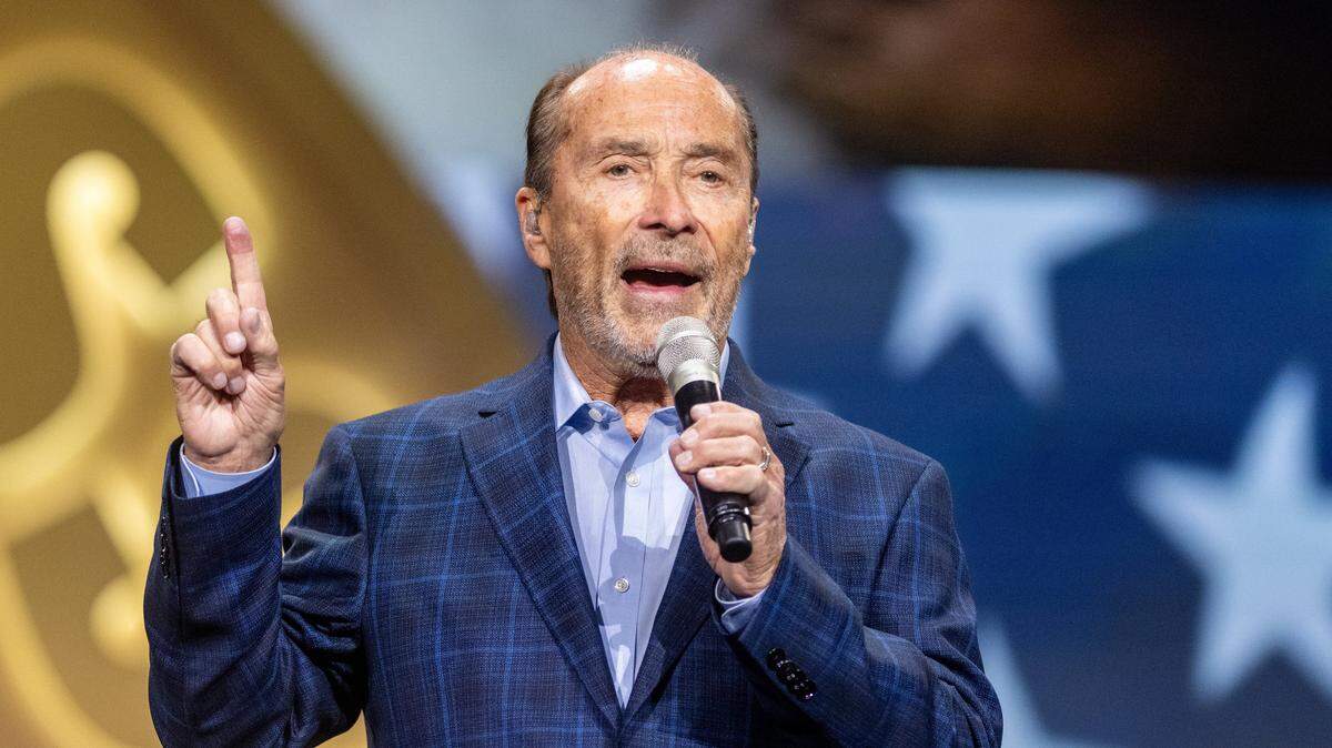 Lee Greenwood sings God Bless the USA during the Arnold Classic on March 1, 2025, at the Columbus Convention Center.