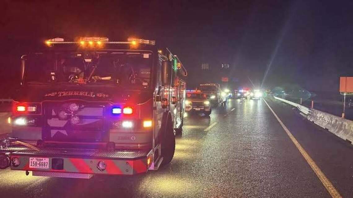 Woman, two kids killed in North Texas crash when car hit by semi goes off bridge