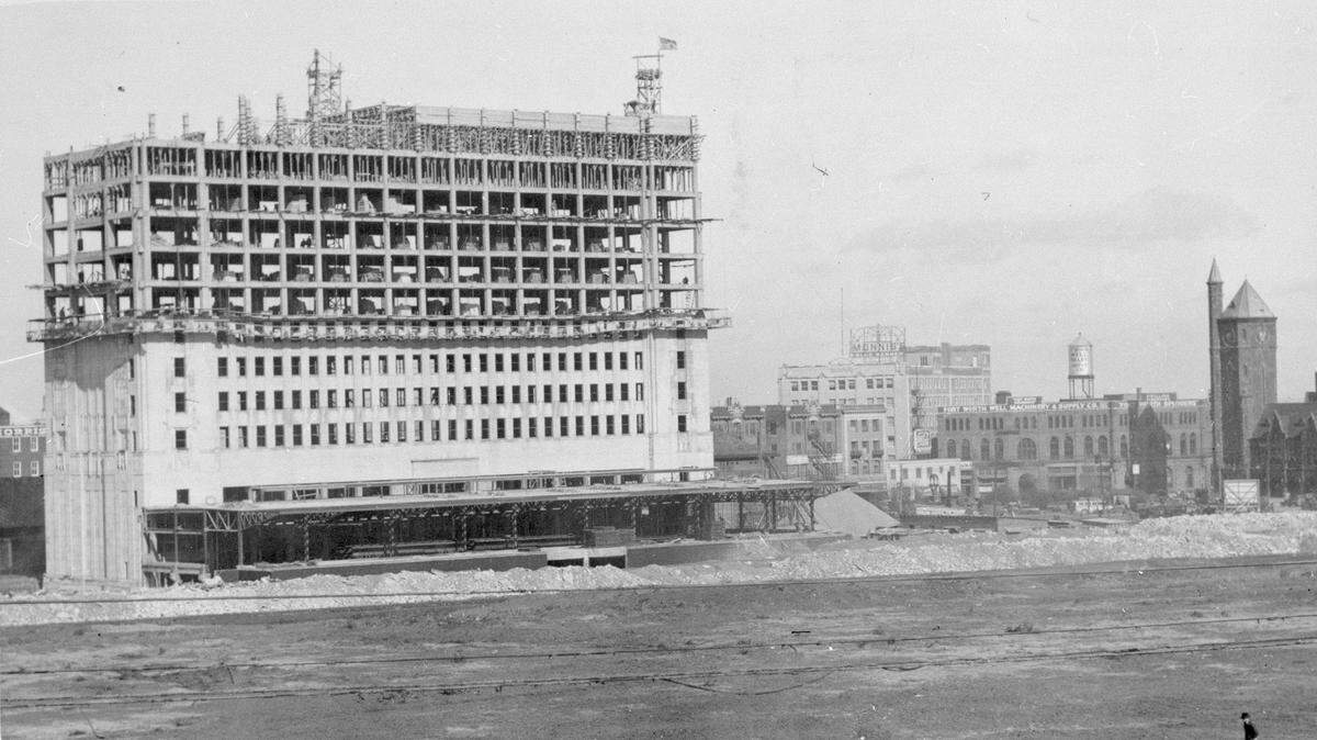 The 1930-31 Texas & Pacific Railway Station (now the Texas & Pacific Lofts) under construction with the old T&P Station to its right, on Dec. 19, 1930. The 1925 Monnig’s Dry Goods wholesale warehouse (altered in 1983 and now called Water Gardens Place) is the only other building in this photograph still standing.