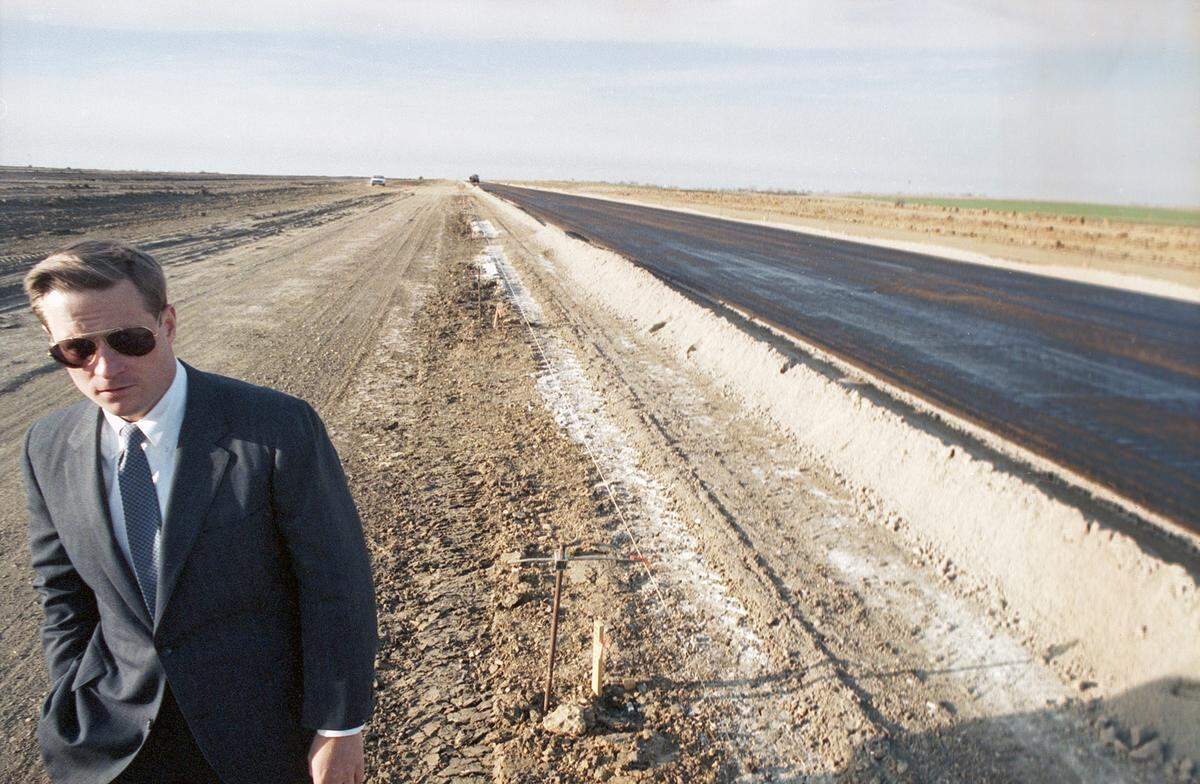March 19, 1989: Ross Perot Jr. at Alliance Airport in Fort Worth during construction.