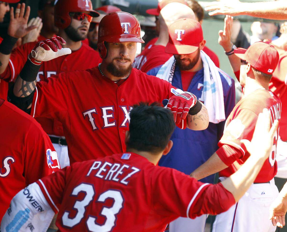 Former Texas Rangers outfielder Josh Hamilton on Tuesday pleaded guilty to a misdemeanor crime in a case in which one of his daughters said that he threw a chair toward her and punched her in the back.