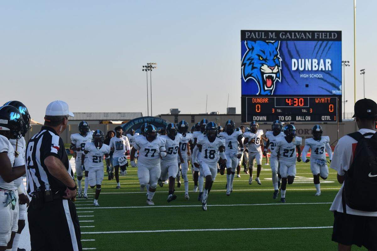 Wyatt beat Dunbar in Week 3 to improve to 3-0. (Nataly Hinojosa/Special to the Star-Telegram)