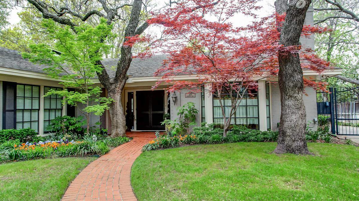 The home at 309 Ridgewood Road is open Sunday, June 23 from 2 to 4 p.m.