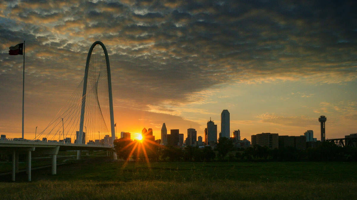 MHH from Floodway at sunrise 2014.