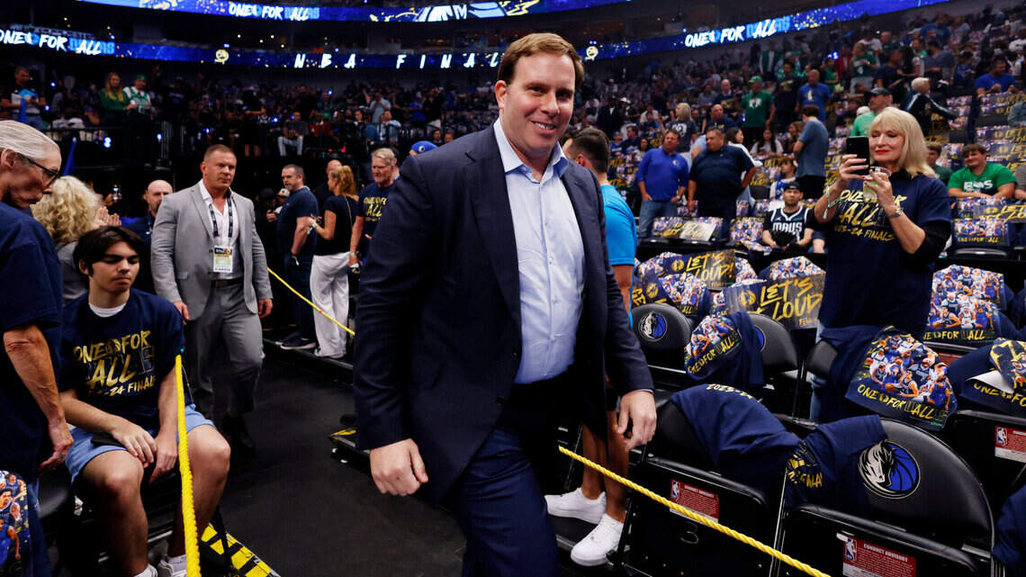 Where do Dallas Mavericks fans rank among most-negative in NBA?